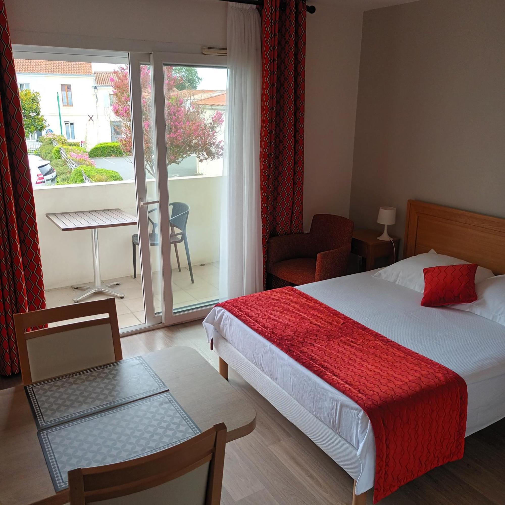 Domitys Le Clos Du Cedre Aparthotel Dompierre-sur-Mer Exterior foto